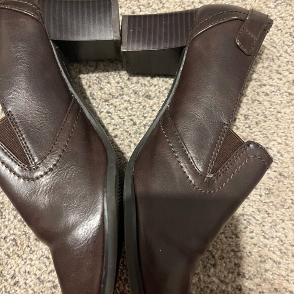 LIFE STRIDE CHOCOLATE LEATHER HEELS SZ 8M - Picture 2 of 7
